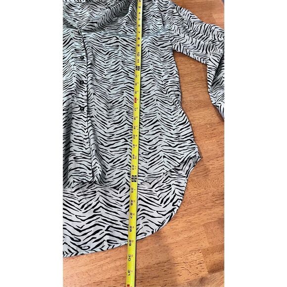 ZARA GREEN ZEBRA PRINT BUTTON DOWN BLOUSE WOMENS SIZE S - Picture 10 of 11
